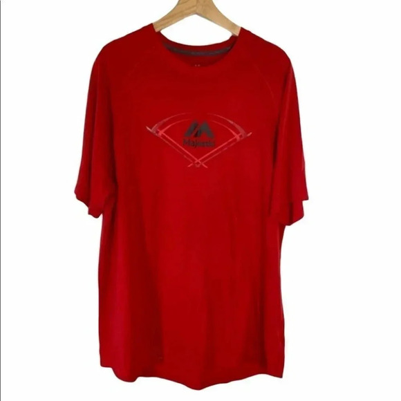 Majestic XL Red dri fit performance top - Picture 1 of 3